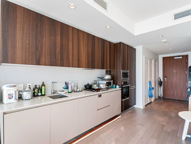 809 - 6688 Pearson Way