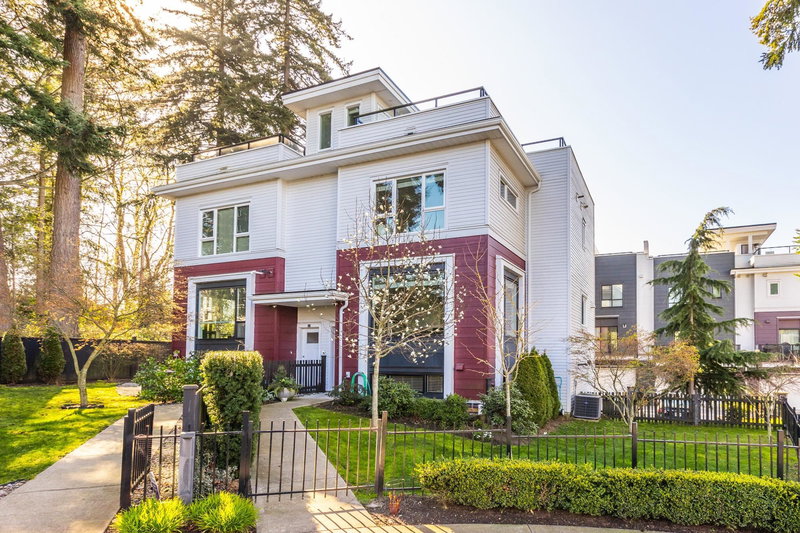 2218 Oak Meadows Drive #235, Surrey, British Columbia