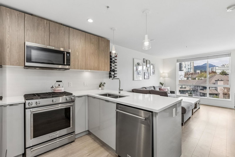 108 8th Street E #511, North Vancouver, British Columbia