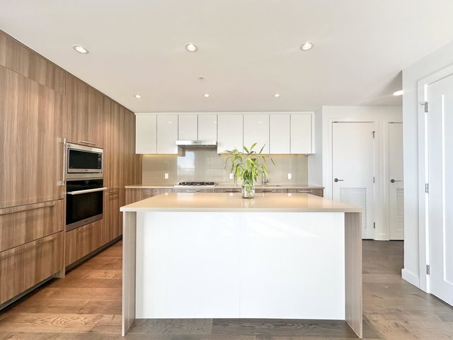 1005 - 3280 Corvette Way