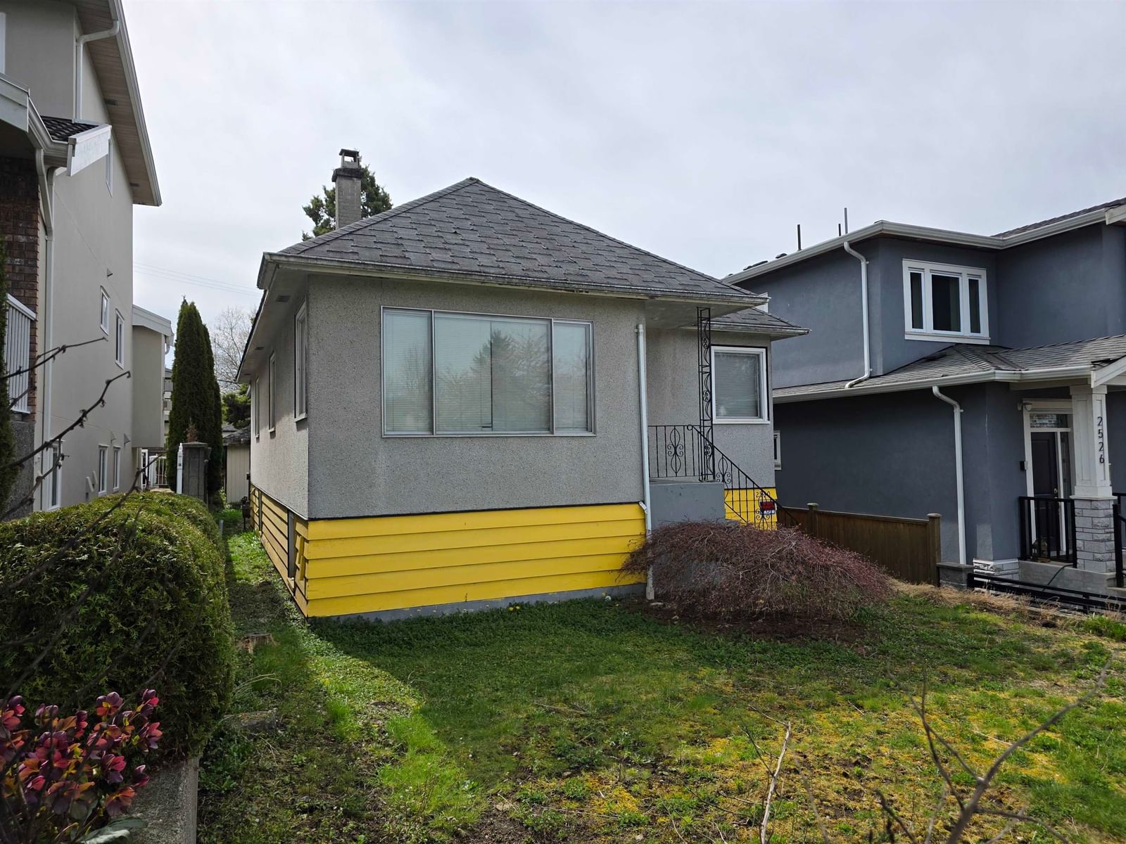 Listing Image 3