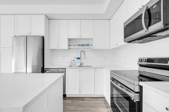 418 - 15825 85 Avenue