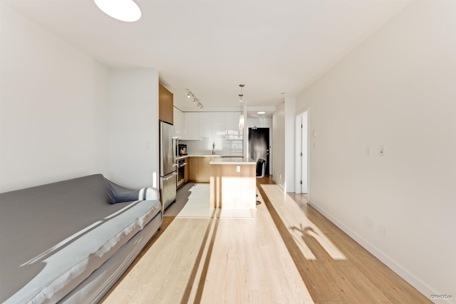 Listing Image 19