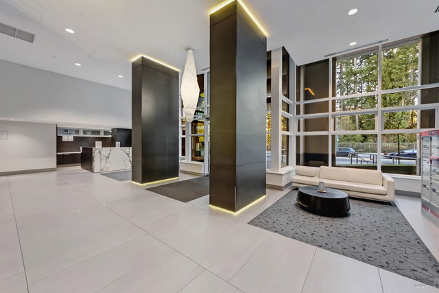 3804 - 3080 Lincoln Avenue