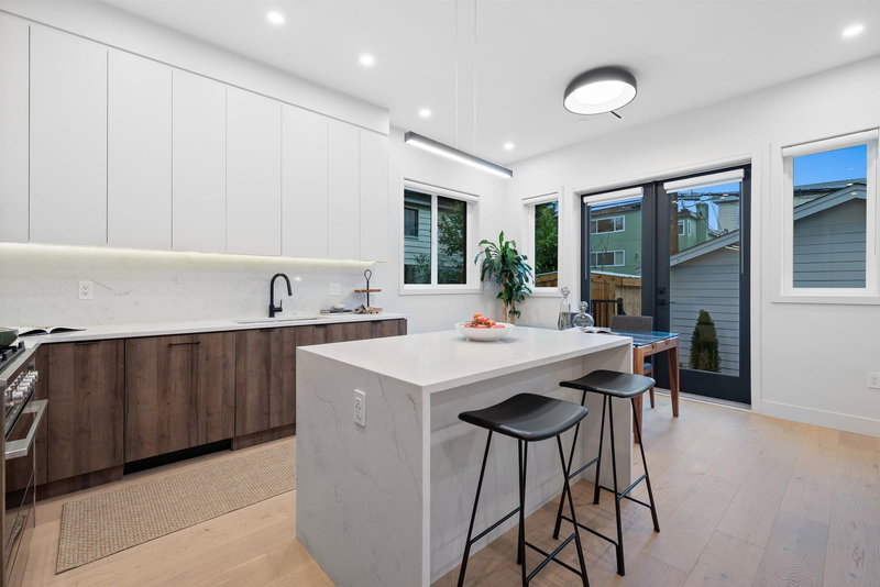 919 10th Avenue, Vancouver, V5T 2B3 | Image 3