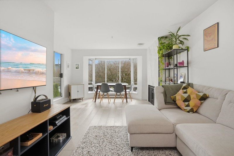 2195 5th Avenue W #202, Vancouver, British Columbia