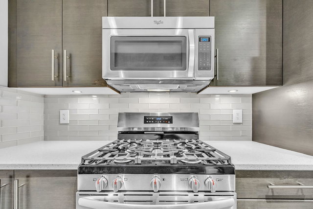 105 - 3294 Mt Seymour Parkway