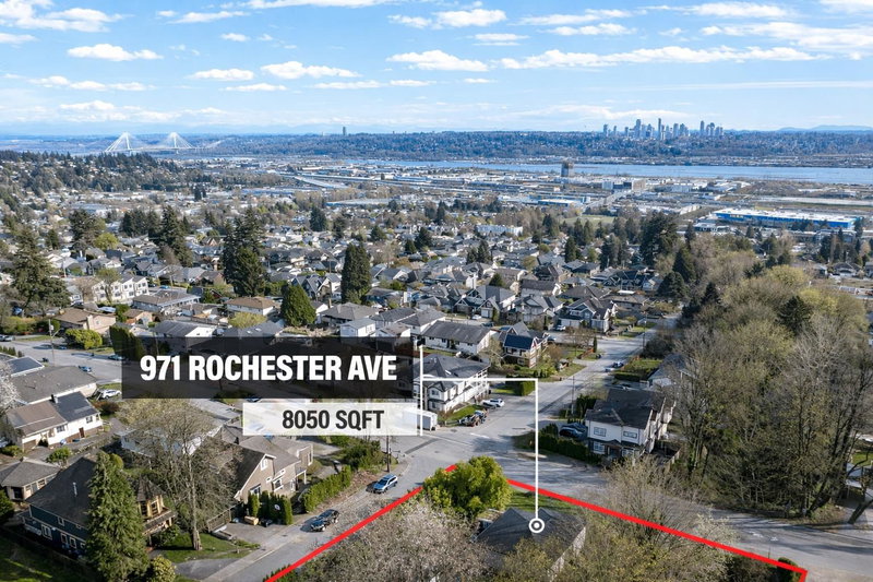 971 Rochester Avenue, Coquitlam, British Columbia