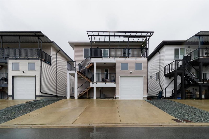 1411 Salter Street, New Westminster, V3M 5A8 | Image 2