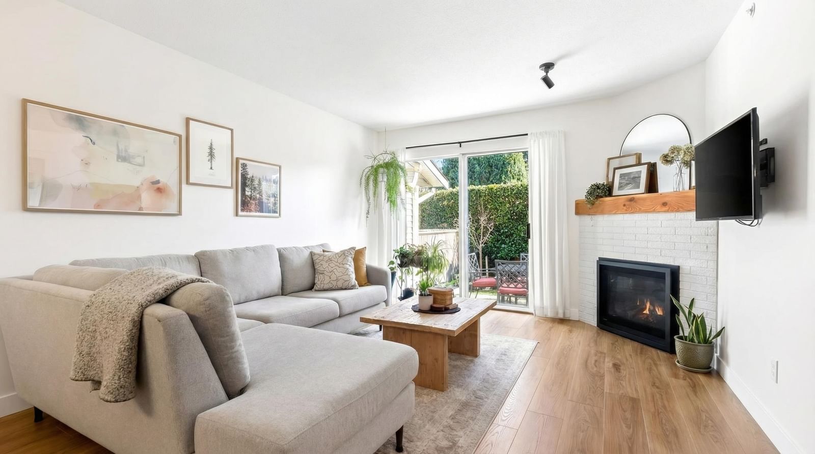 Listing Image 15