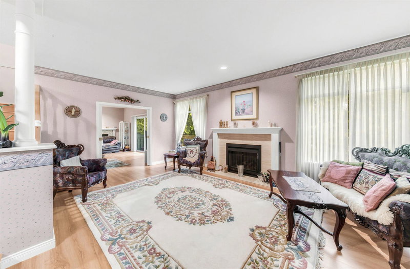 2974 Delahaye Drive, Coquitlam, V3B 6Z3 | Image 2