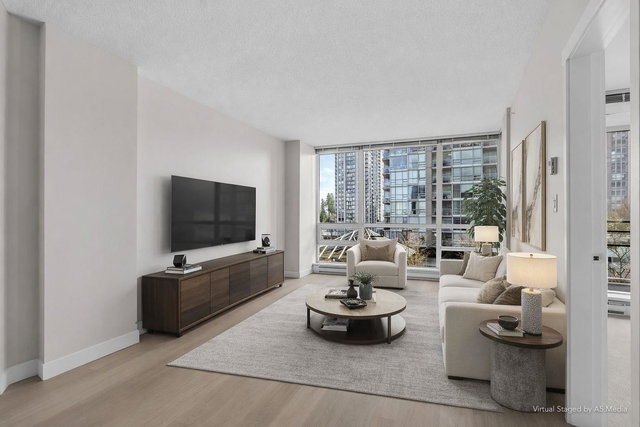 706 - 2968 Glen Drive