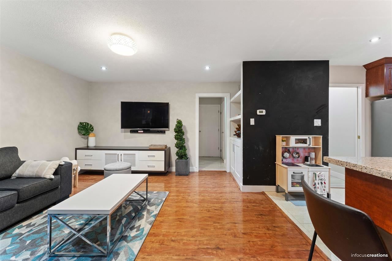 Listing Image 17