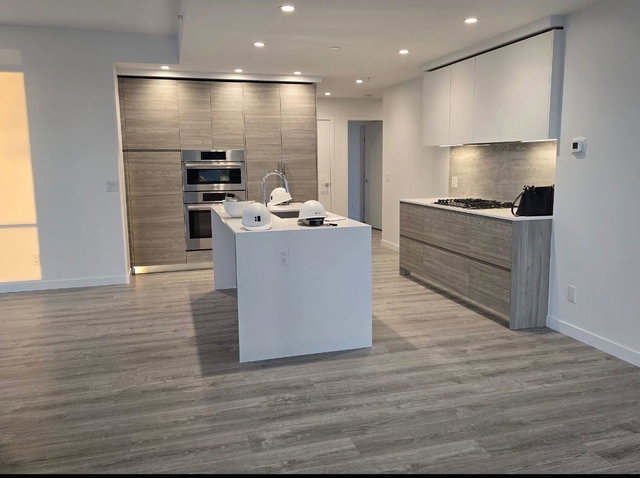 1104 - 660 Quayside Drive