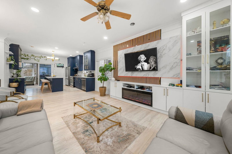 5174 Aberdeen Street, Vancouver, V5R 4M3 | Image 2