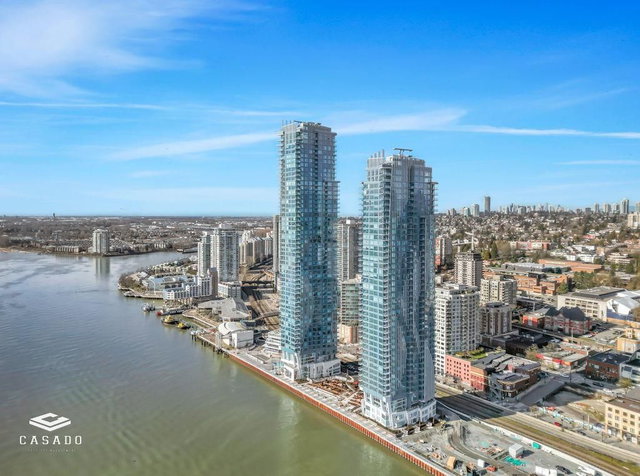 806 - 660 Quayside Drive