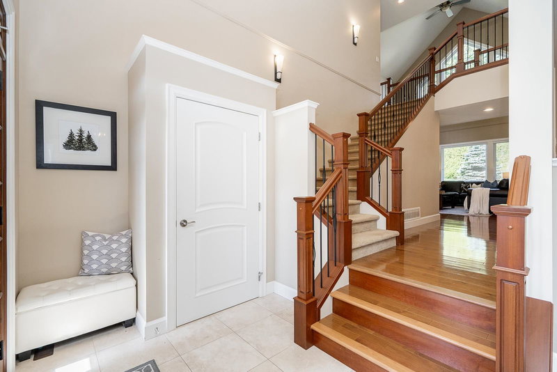 3361 Scotch Pine Avenue, Coquitlam, V3E 0C4 | Image 3