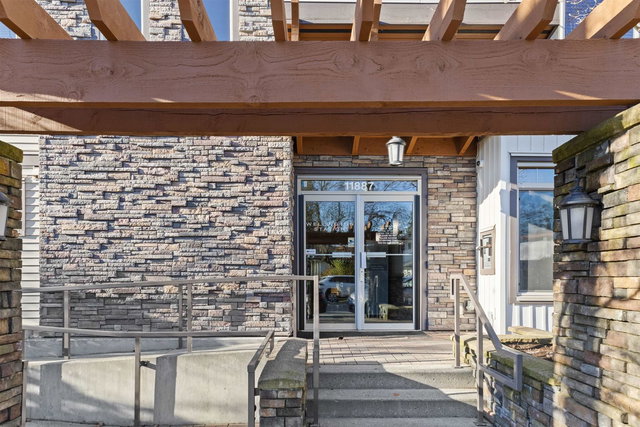 301 - 11887 Burnett Street