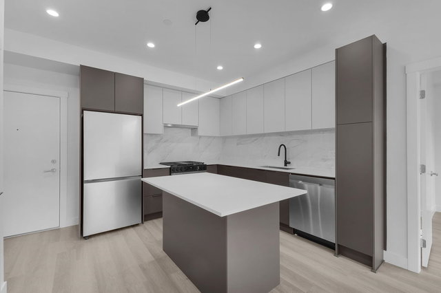 A404 - 7738 119a Street