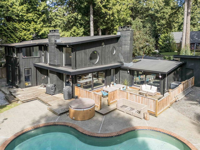 2601 Dogwood Drive