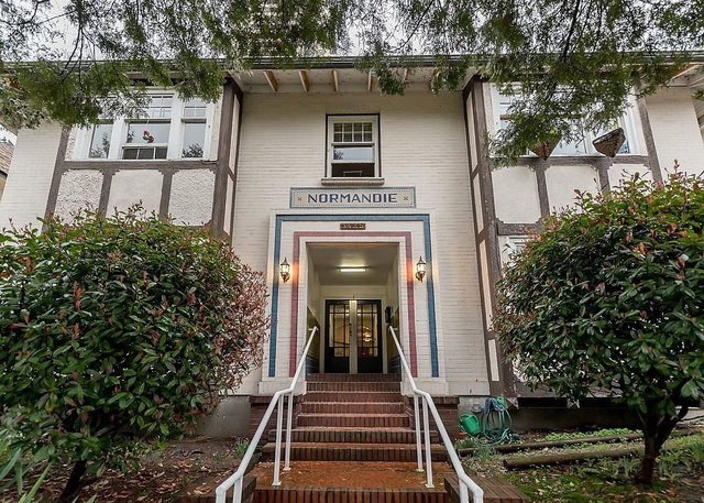 204 - 1425 Haro Street