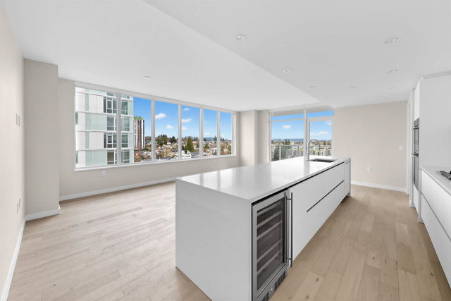 803 - 485 42nd Avenue W