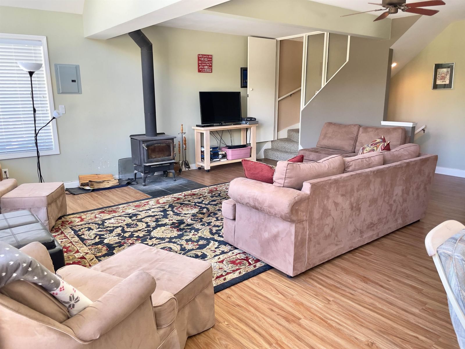 Listing Image 8