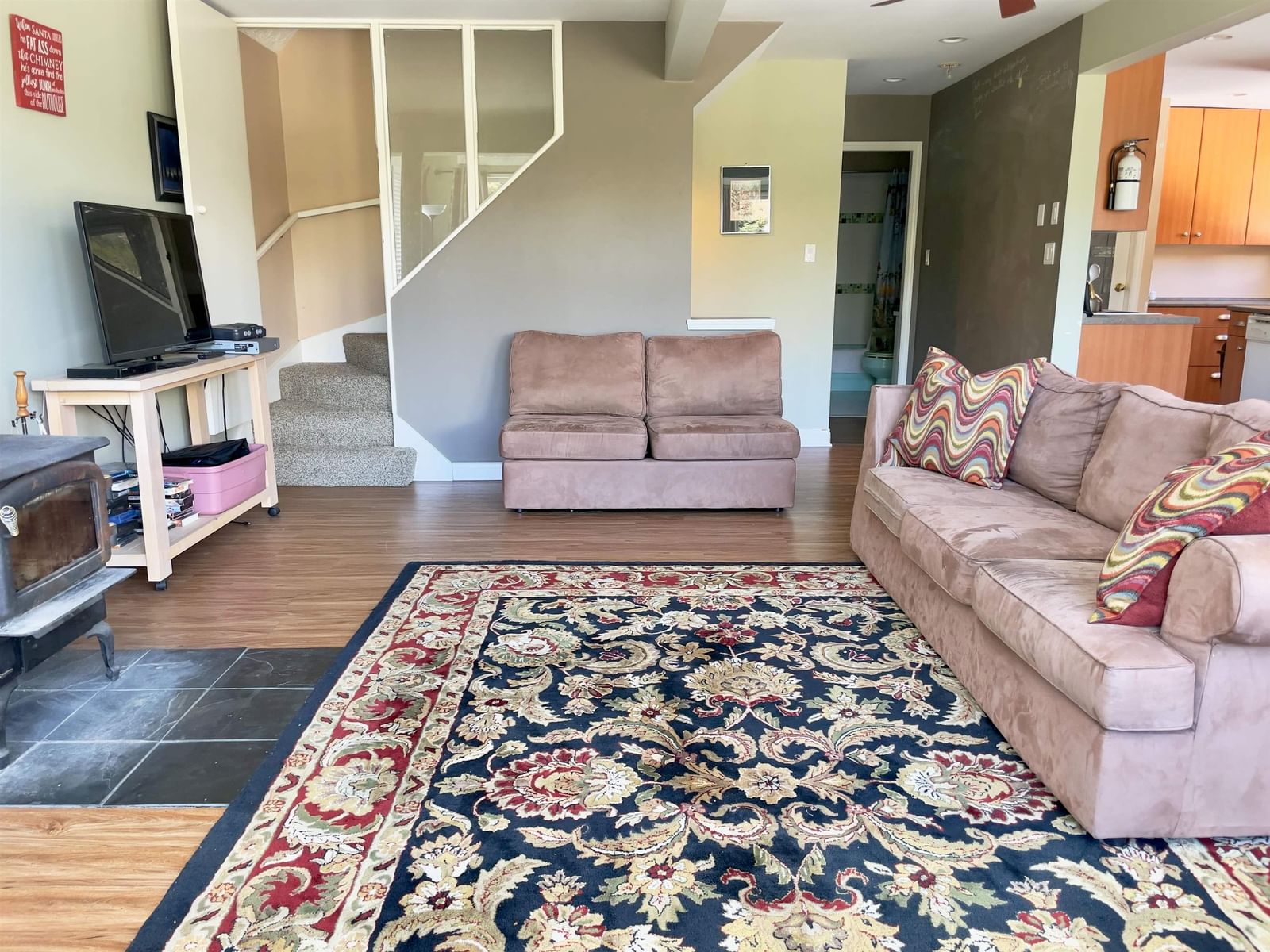 Listing Image 9