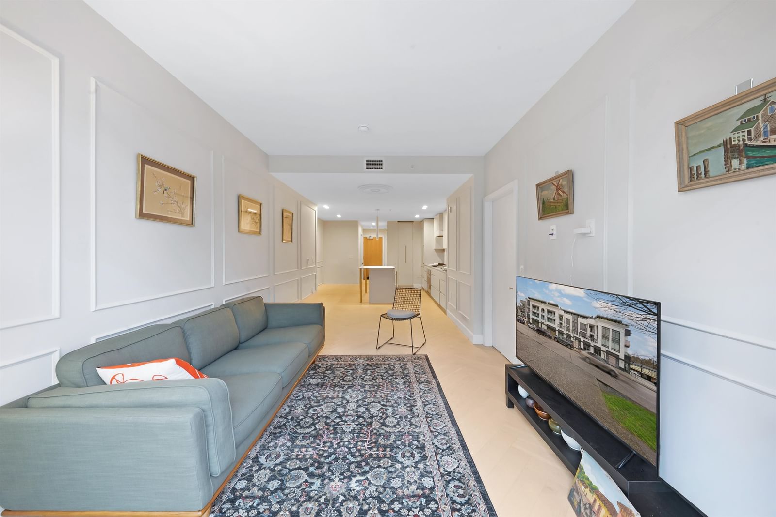 Listing Image 10