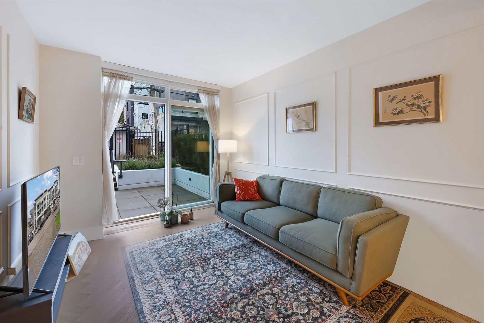 Listing Image 9