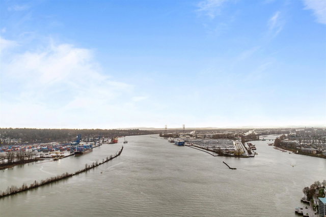 3208 - 680 Quayside Drive