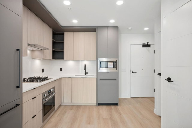 104 - 2268 Broadway Street E