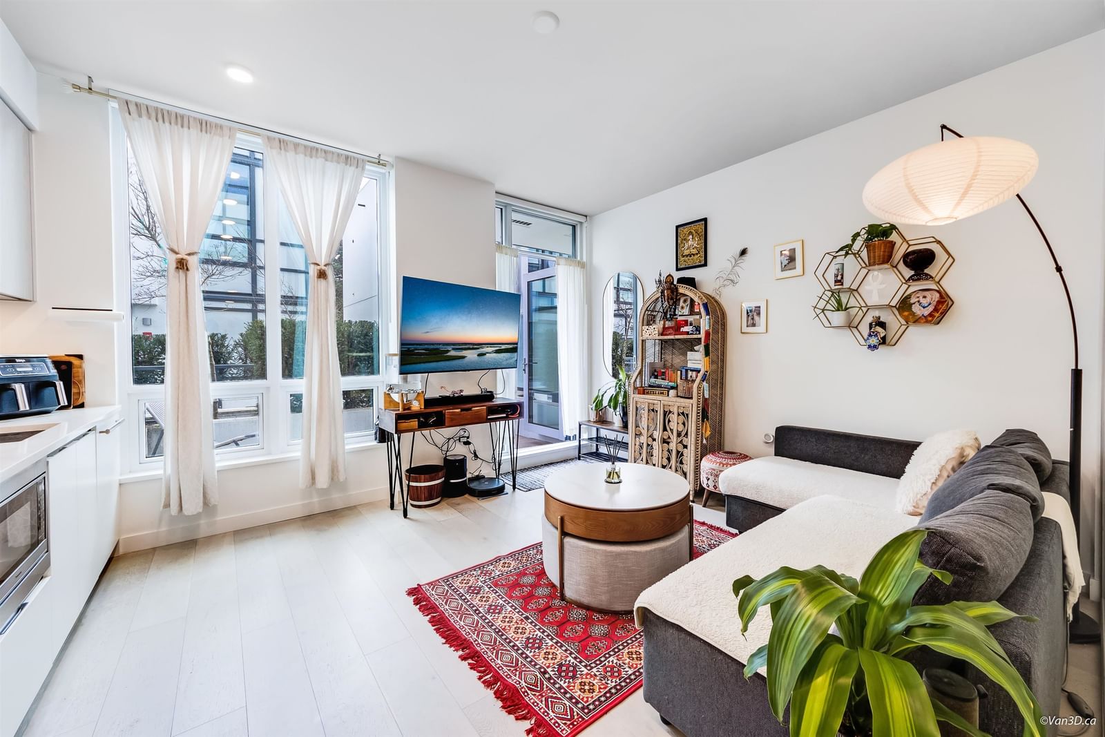 Listing Image 11