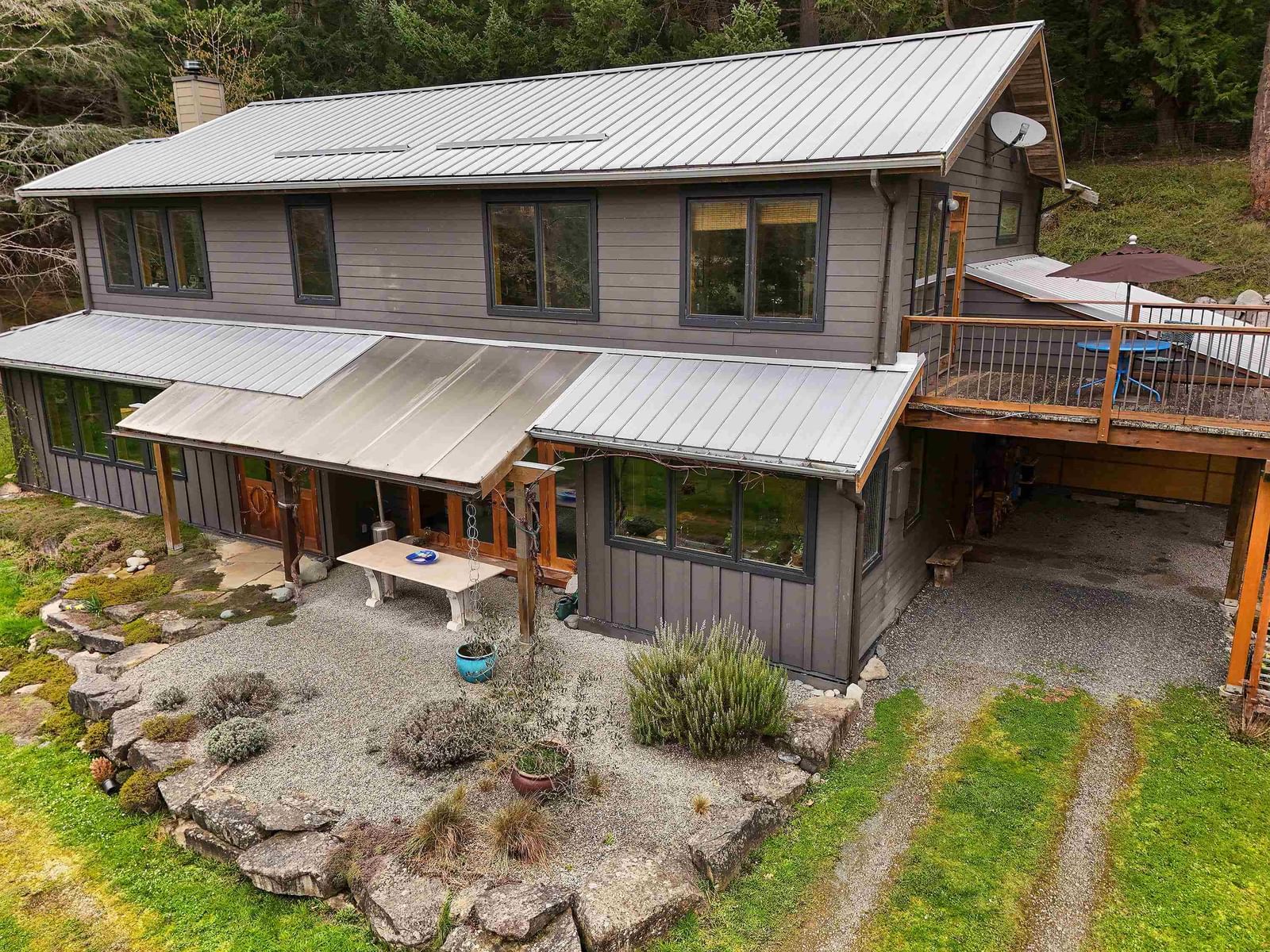 Listing Image 9