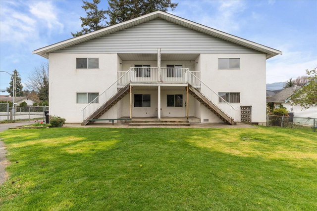 9584- - 9586 Williams Street