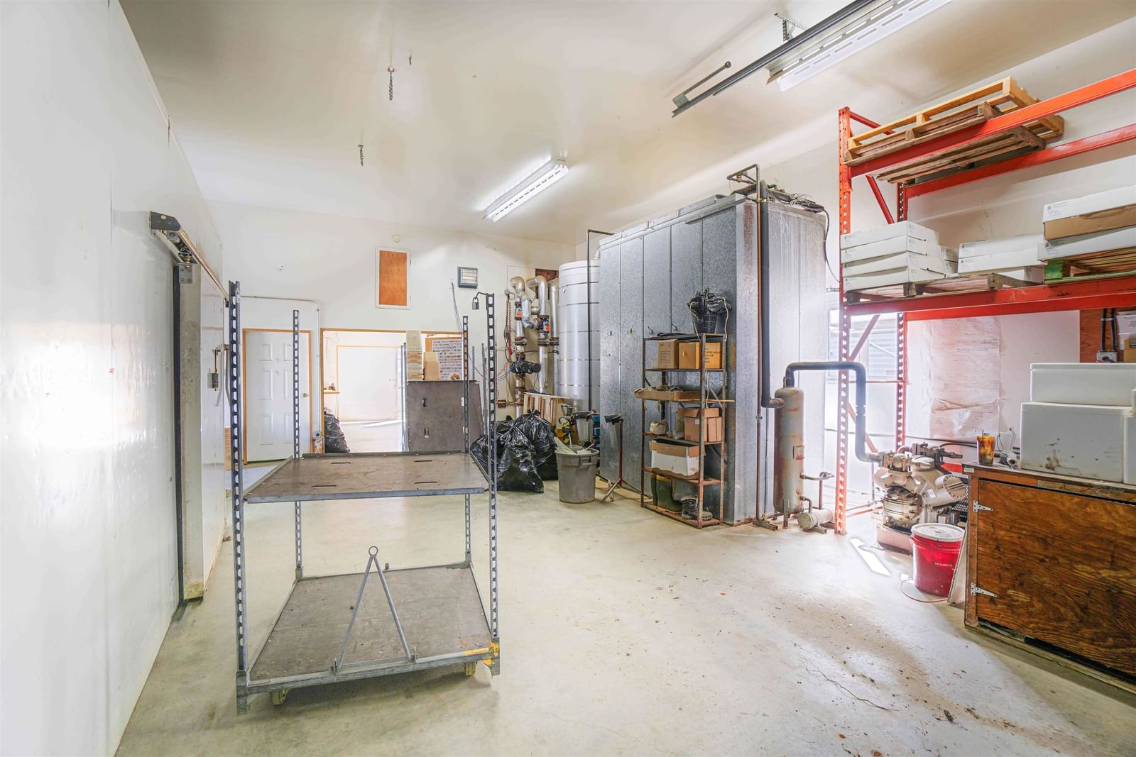 Listing Image 14