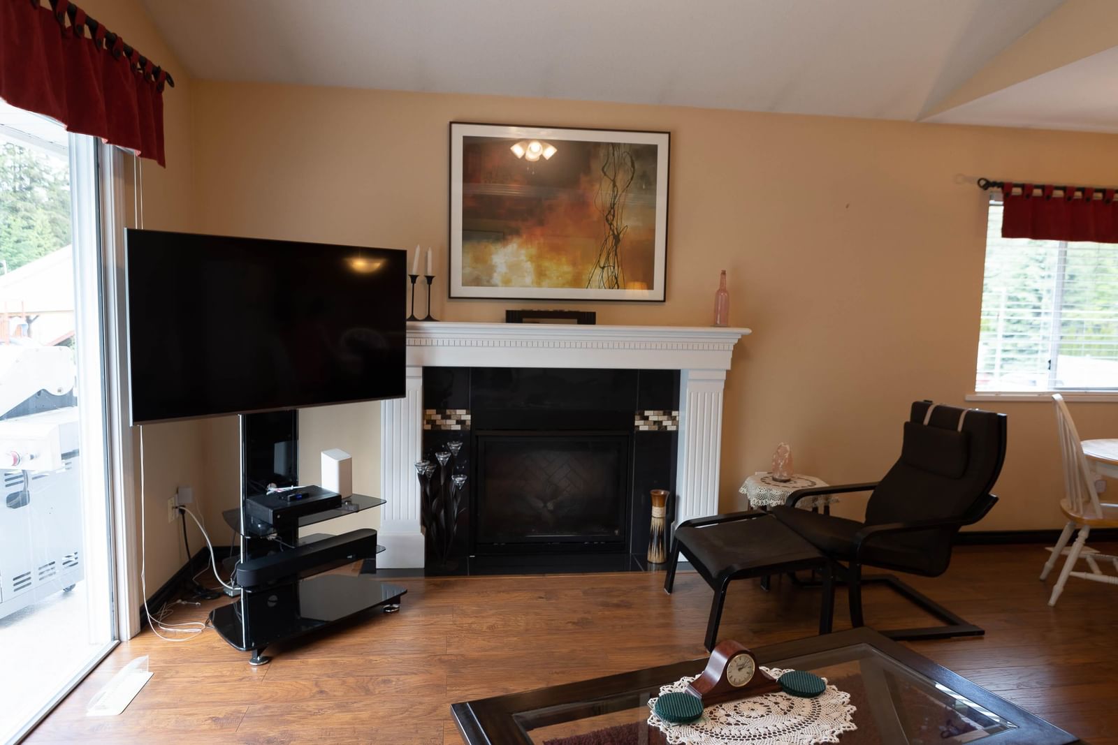 Listing Image 11