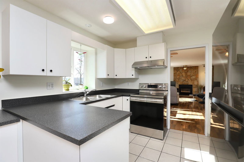 93 Warrick Street, Coquitlam, V3K 5L3 | Image 3