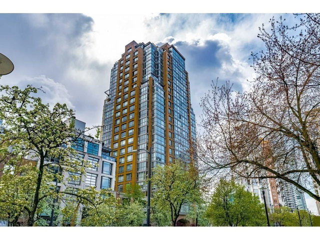 1902 - 1188 Richards Street