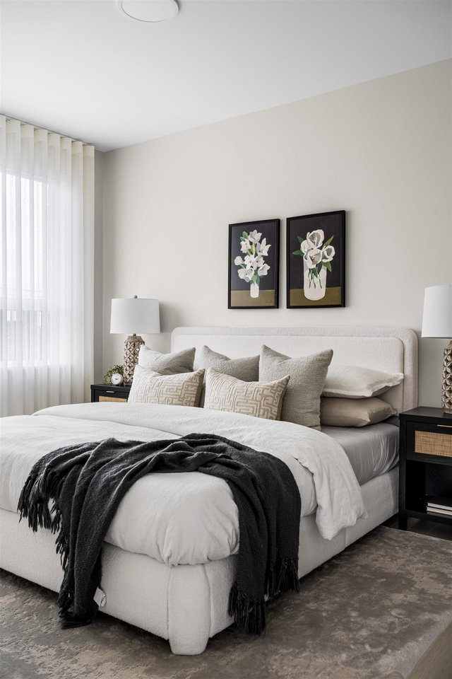 206 - 20049B 82 Avenue