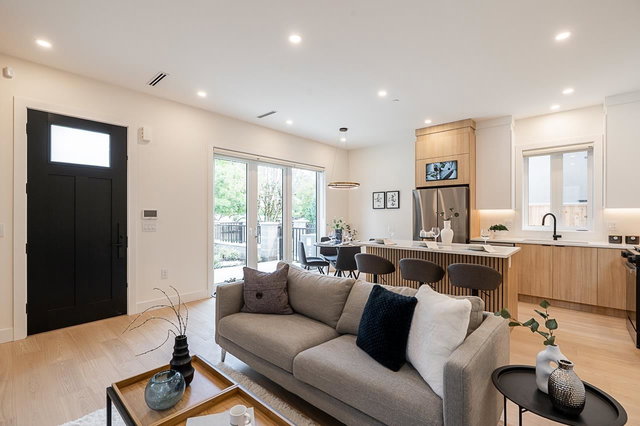 1 - 2248 48th Avenue E