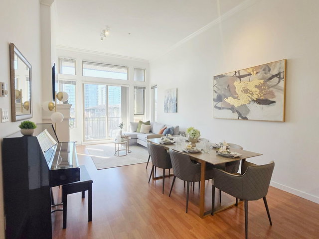 1427 - 5133 Garden City Road