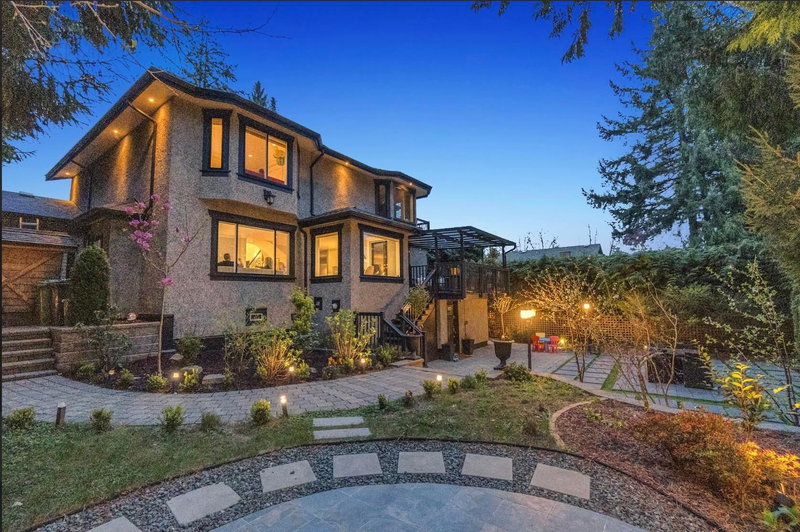 3263 Norwood Avenue, North Vancouver, V7N 3P2 | Image 2