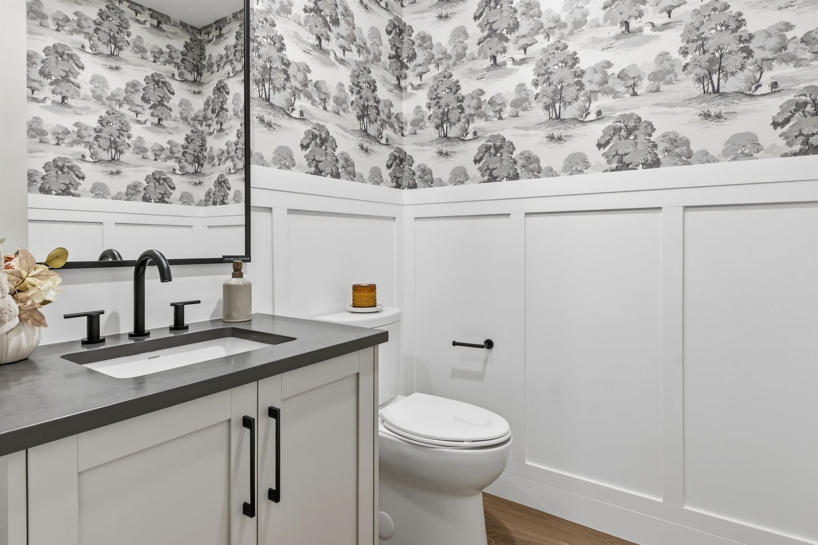 Listing Image 11