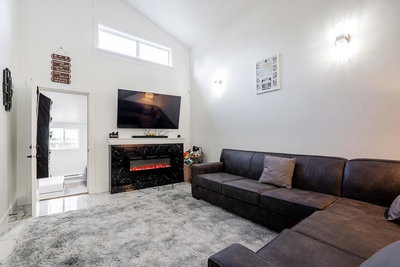 13941 80a Avenue | Surrey | Image