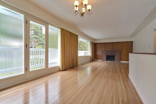 1025 Clements Avenue