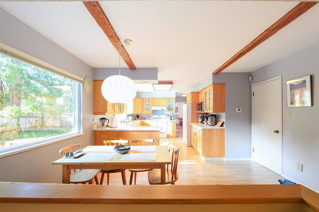 6415 Buckingham Drive