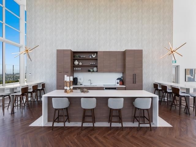 4007 - 518 Clarke Road