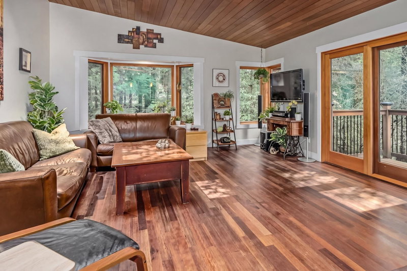 12595 Blue Mountain Crescent, Maple Ridge, V2W 1N7 | Image 2