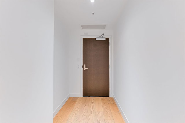 100 - 1561 57th Avenue W